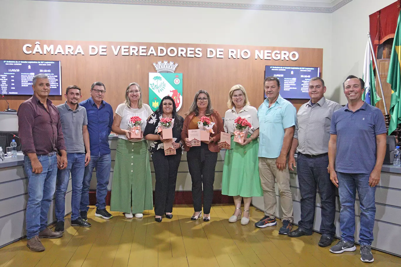 Câmara de Rio Negro homenageia mulheres e reforça a importância da representatividade feminina na política